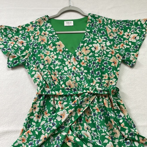 Floral Sienna Sky Midi Dress - Picture 6 of 8